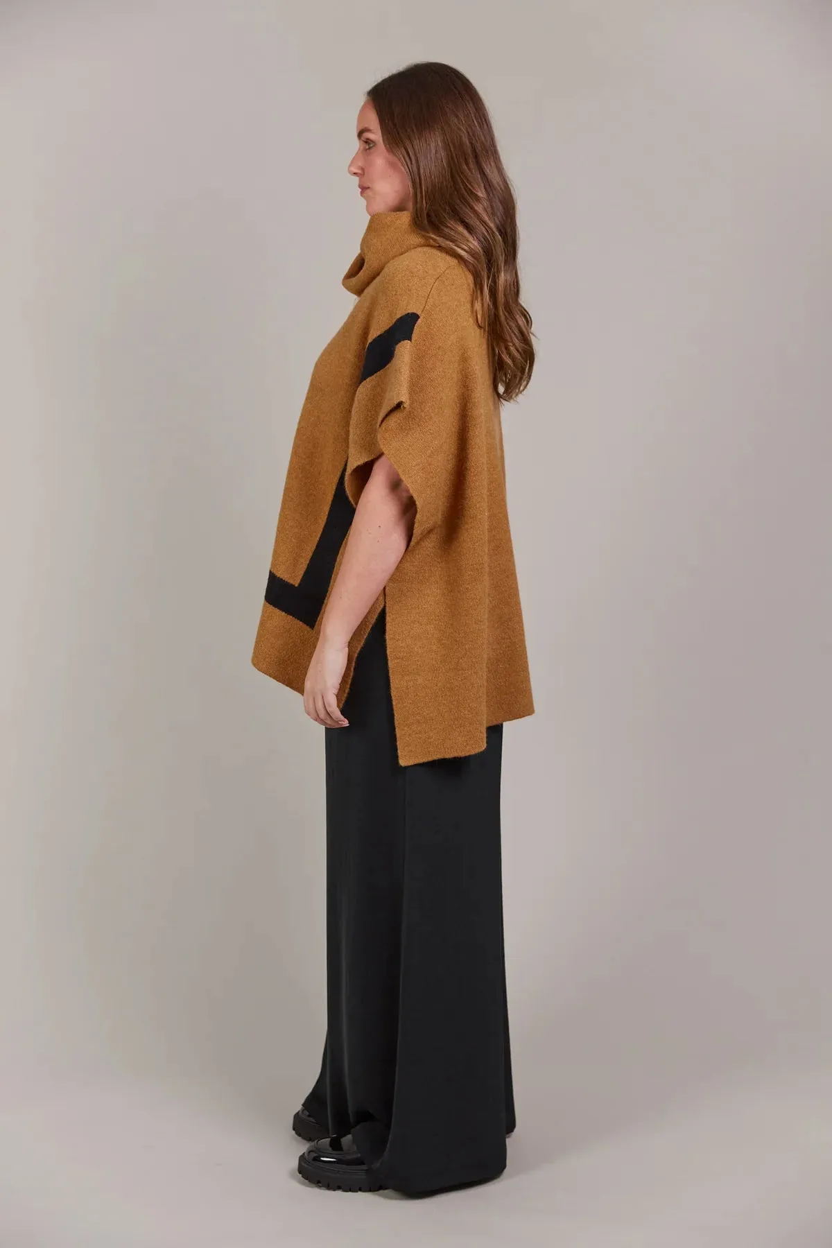 Avino Poncho  - Tobacco