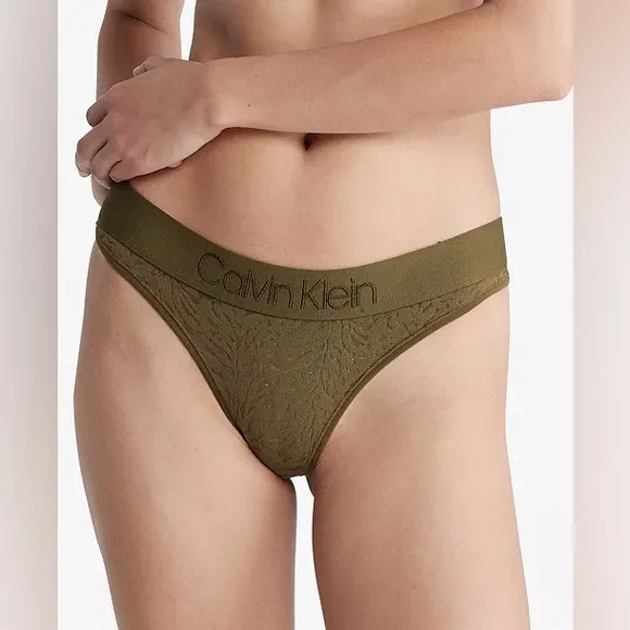 Calvin Klein Intrinsic bralette &amp; thong set