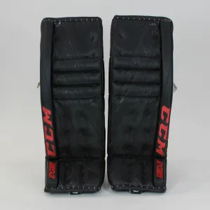 CCM Extreme Flex 4 Pro Senior Goalie Leg Pads - Demo A