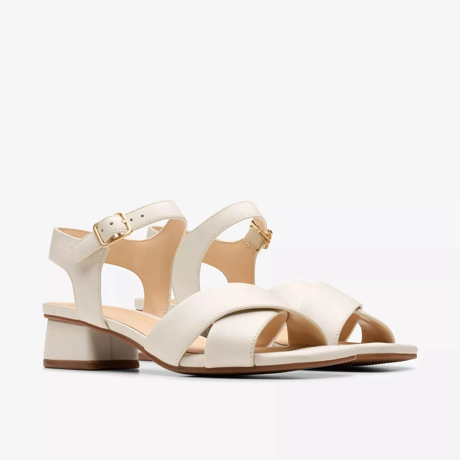 Clarks Women's Serina35 Cross Cream Leather 26181345