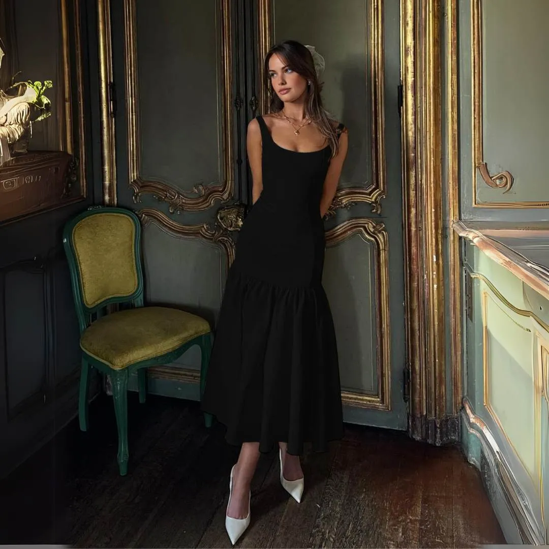 Ingrid™ | Minimalist Sleeveless Ruffle Dress