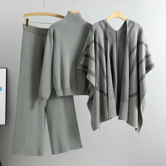 Isla | Soft & Comfortable Three-Piece Knit Set