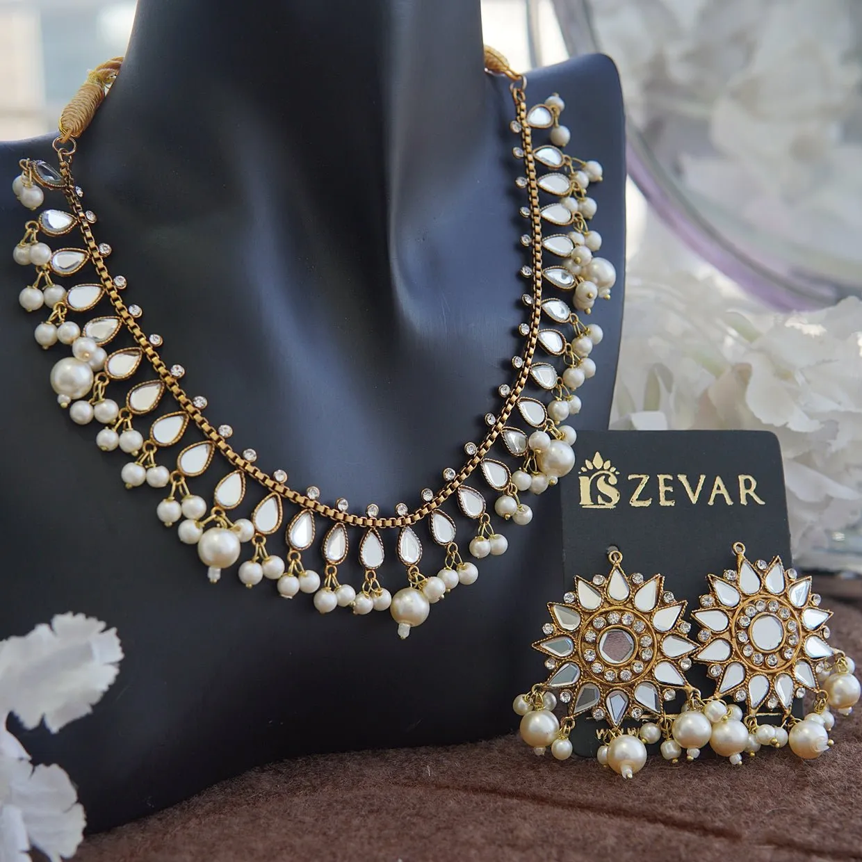 Sheesh Kundan Golden Palli Set