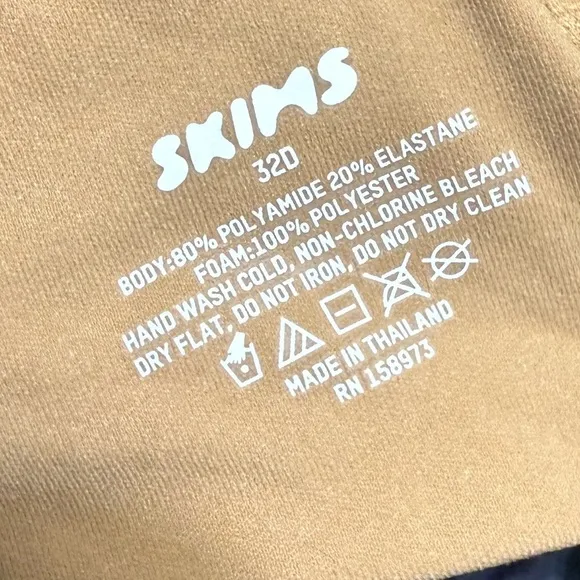SKIMS FITS EVERYBODY T-SHIRT BRA 32D New With Tags