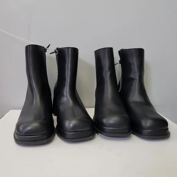 Steve Madden JCobra  Low Platform Boot
